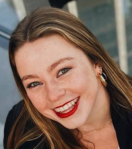 File:Ariel Lee 2021.jpg