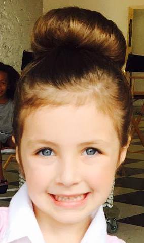 File:Lola Shvartsman 2015.jpg