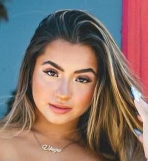 File:Tati McQuay 2021.jpg