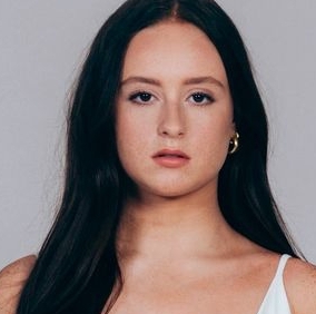 File:Mackenzie Couch.jpg