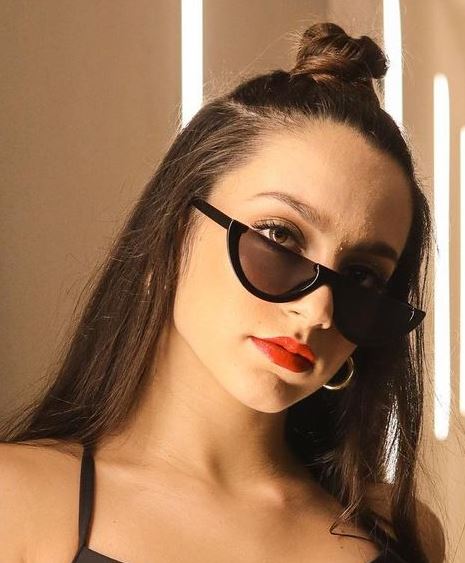 File:Bella Tagle.jpg