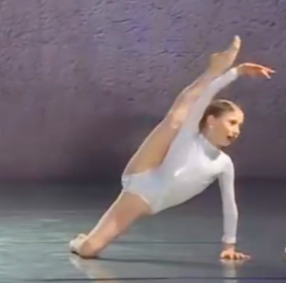 File:Elliana J122.png