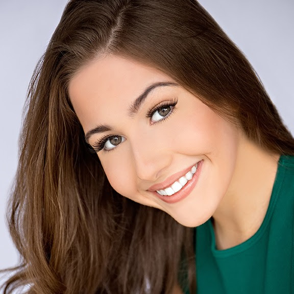 File:Chloe Lutosky 2.jpg