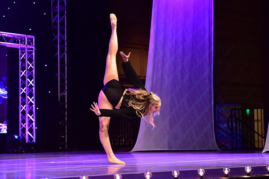 File:Miaroberts 37086102 2191955440876953 6664621708072189952 n.jpg