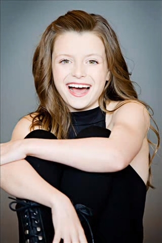 File:Dylynn Jones.jpg