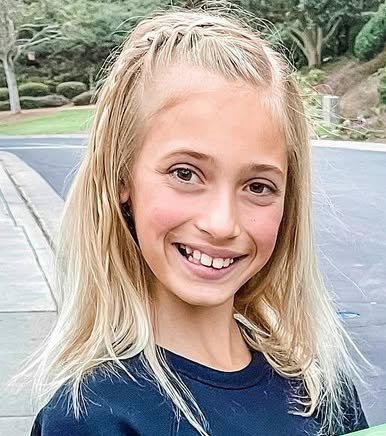 File:Ella Carlson 2022.jpg