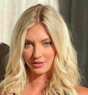 File:Kyla Laufer 4.jpg