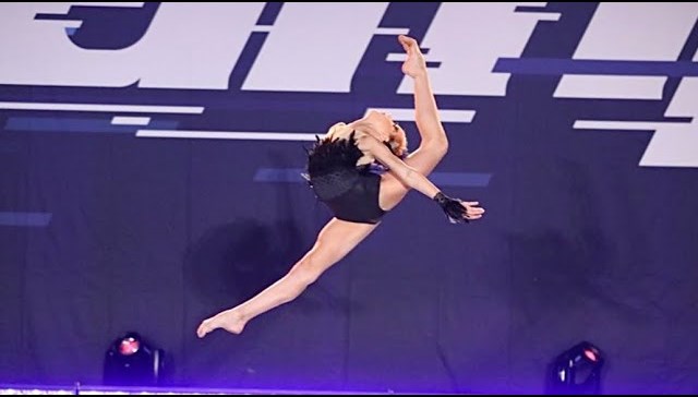 File:Kelsie Jacobson - Black Swan (1).jpg