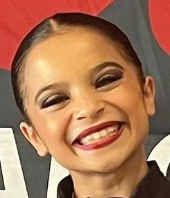 File:Zoe Flores 2023.jpg