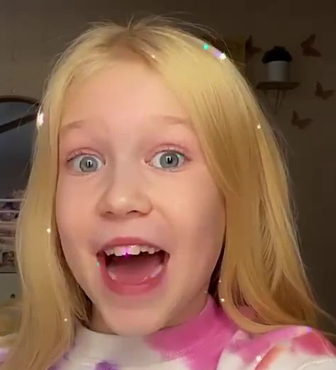 File:Kinley Full Out.jpg