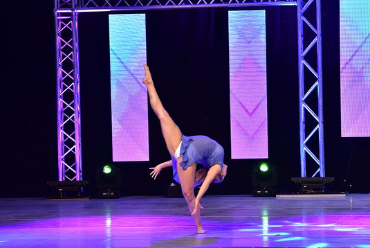 File:Miaroberts 37345532 1605350682906871 8097258455389175808 n.jpg