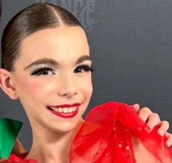 File:Sylvie Win Szyndlar 3.jpg