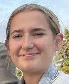 File:Izzy Mannella 2022.jpg