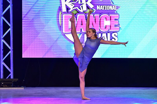 File:Miaroberts 37314132 309303266300754 3855948795703459840 n.jpg